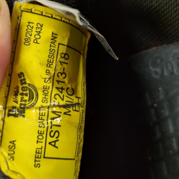 Dr. Martens Steel Toe Shoes Womens Size 6 Unisex Mens Size 5 - Picture 10 of 12